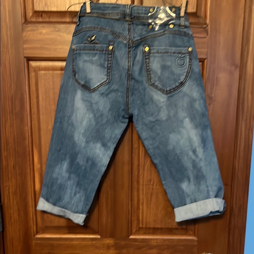 Apple Bottom jeans